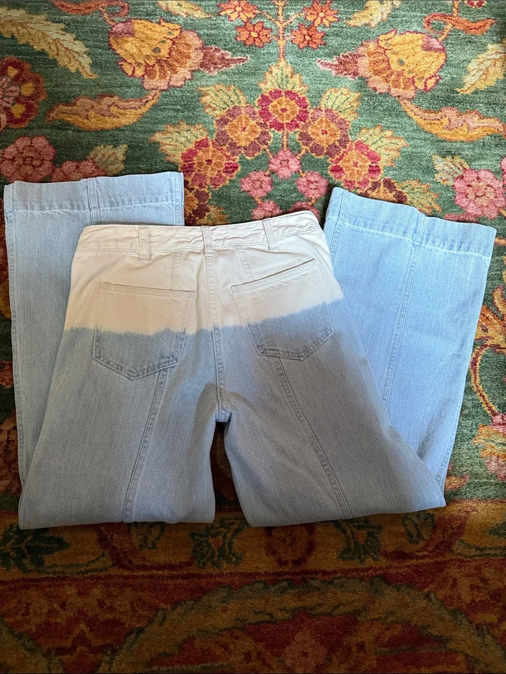 Ulla Johnson Martyna Ombré High-Rise cropped flare Jeans in Light Blue and cream - Picture 10 of 13